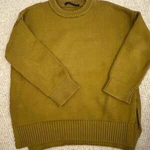 Jenni Kayne crewneck sweater - Olive. Size medium.